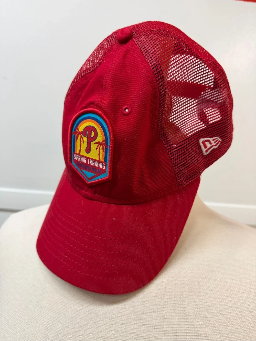 New Era 9TWENTY Women's Philadelphia Phillies Spring Training Sunset Trucker Hat